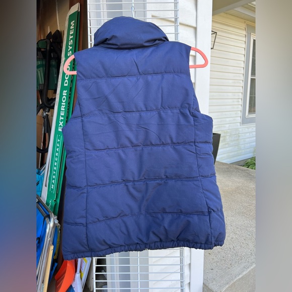 Puffer Vest - Picture 8 of 11